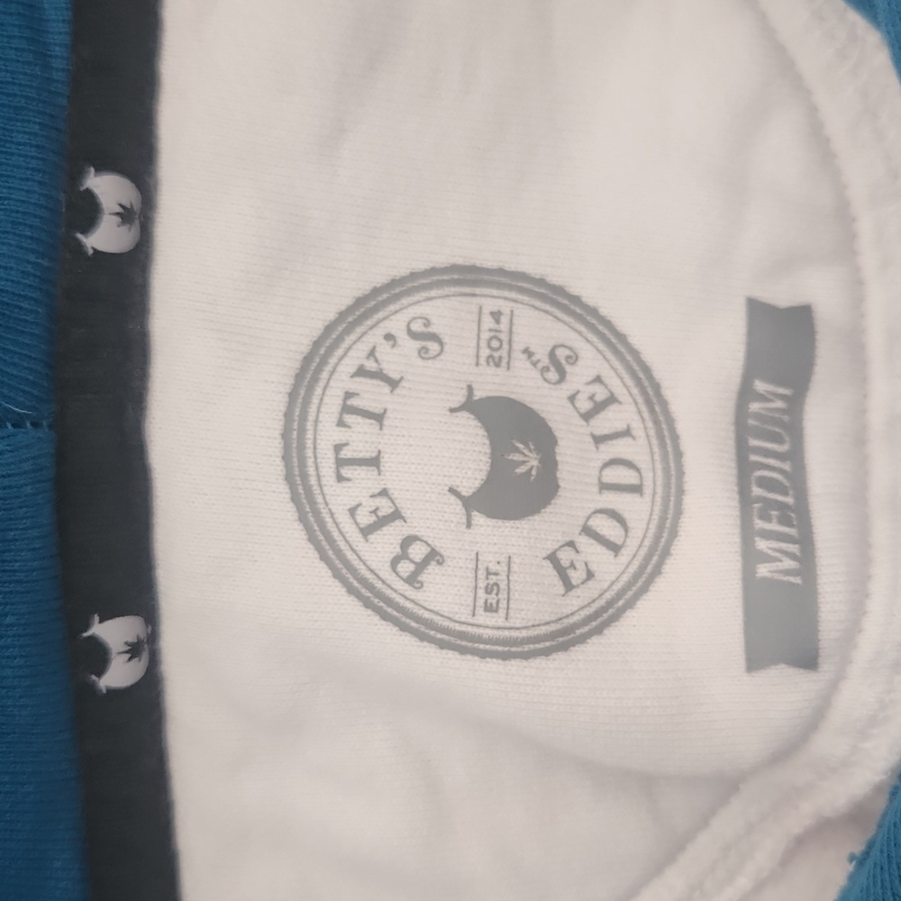 Bettys Eddie's Hoodie Size M - Picture 6 of 12